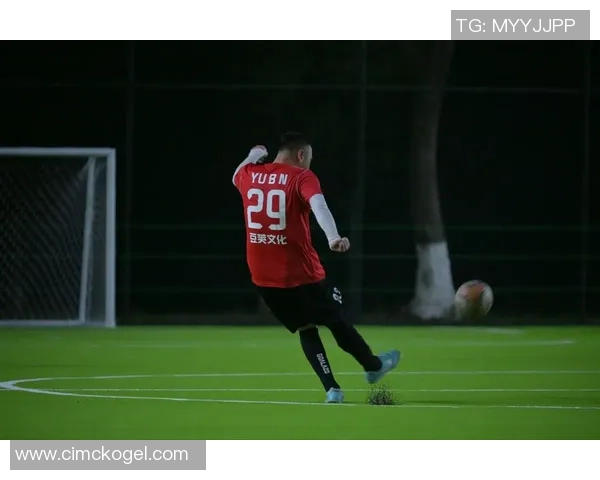 一个足球球星如果单独训练需要多久才能达到专业水准的科学分析 一个足球球星如果单独训练需要多久才能达到专业水准的科学分析