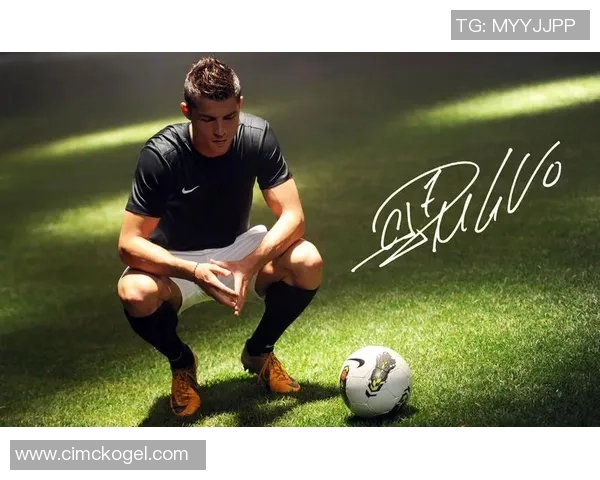 优雅与力量并存 足球球星西装造型魅力壁纸欣赏