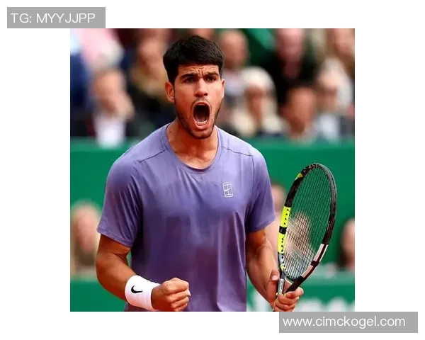 足球世界唯一大满贯球星成就传奇 生涯辉煌记录永载史册