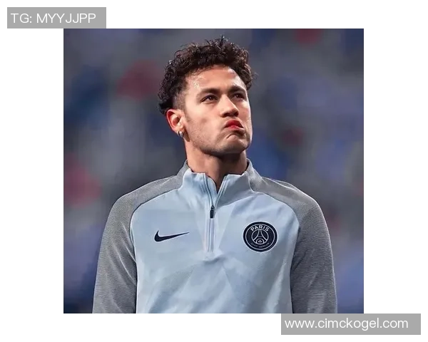 足球明星私人空间揭秘：一窥球场外的生活与独特房间设计